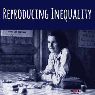 Rosalind Franklin sitting in her lab